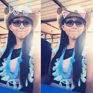 Meet your Posher, Abigail